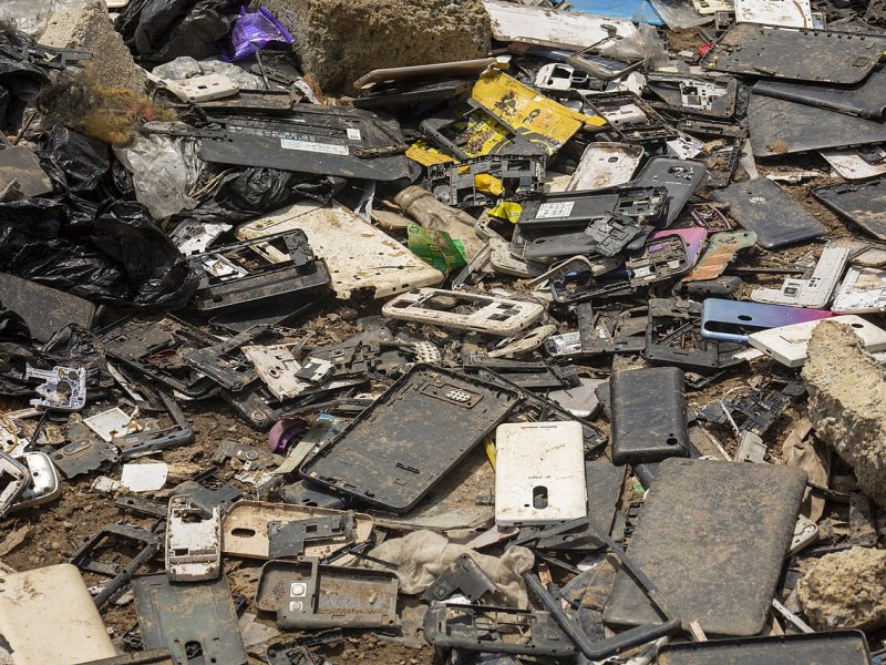 accessoires-pour-telephones-mobiles-et-tablettes-annonce-demo-1-small-0